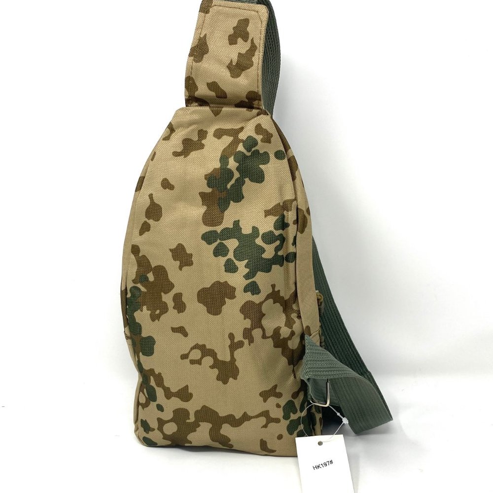 Messenger Men's Bag Poly Sport 4 Zippers Pocket Cellphone Pouch Camo Light Brown - Picture 3 of 4